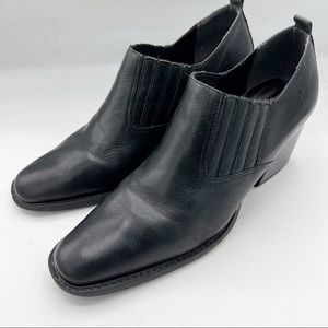 Maine Woods Black Leather Heeled Ankle Booties, Size 9M